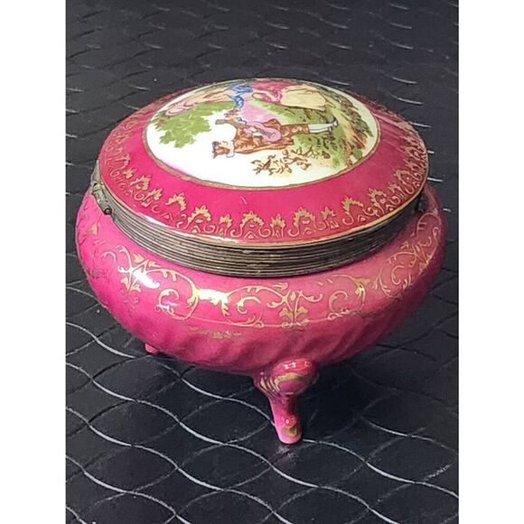 Vintage Limoges Porcelain Footed Trinket Box - Picture 3 of 8